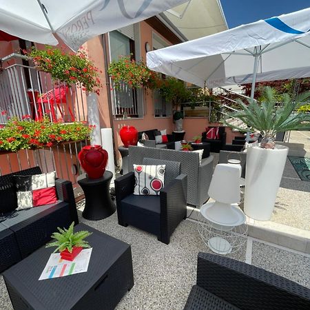 Hotel Virginia Garda Kültér fotó